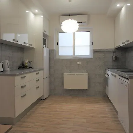 Appartement Carob Tree Klek